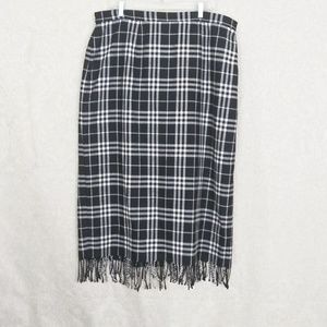 Requirements Plaid Fringed Skirt SZ-20W